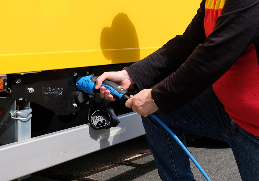 Ford разработал почтовый электрофургон Ford Transit