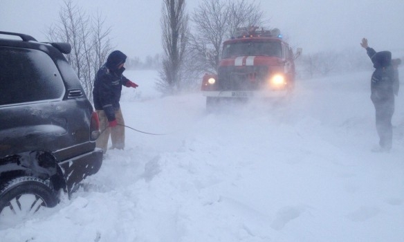 Стало відомо, з яких доріг знято обмеження в русі Стало відомо, з яких доріг знято обмеження в русі