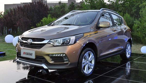 Обновлённый кроссовер FAW Junpai D60 появился на рынке