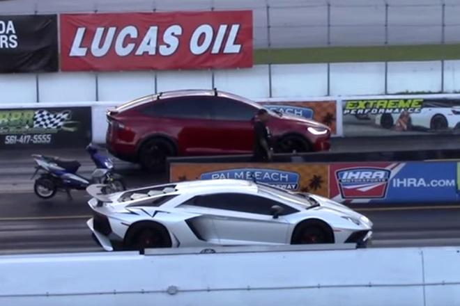 Tesla Model X Beats Lamborghini in Drag Race to Set New Record