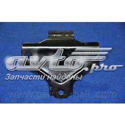 PXCMA018C Parts-Mall Подушка передней опоры двигателя