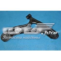 PXCAA025LR Parts-Mall Рычаг передней подвески нижний, правый