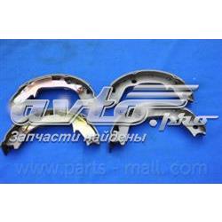 PLA039 Parts-Mall Тормозные колодки ручника