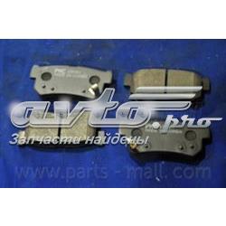 PKD004 Parts-Mall Колодки тормозные дисковые комплект