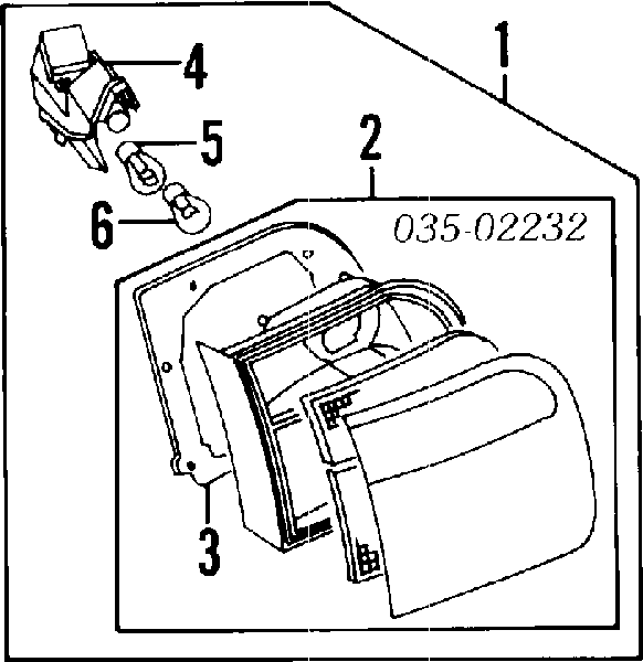 Фонарь задний правый внутренний на Mazda Millenia 