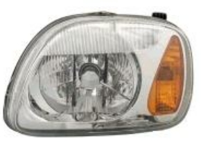 Luz esquerda B60601F511 Nissan