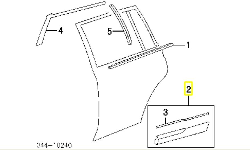  Молдинг задней левой двери Toyota Highlander 