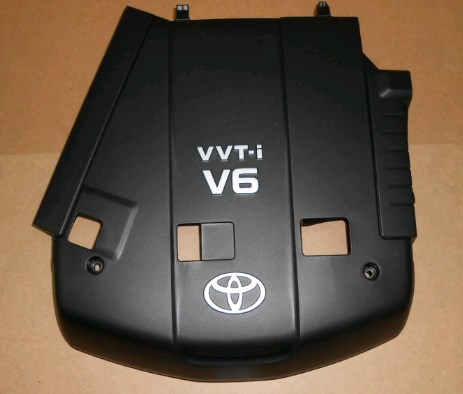 1125931011 Toyota tampa de motor decorativa