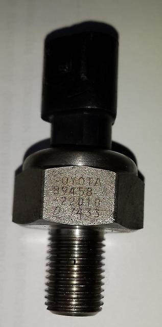 Sensor de pressão de combustível para Toyota Avensis (T25)