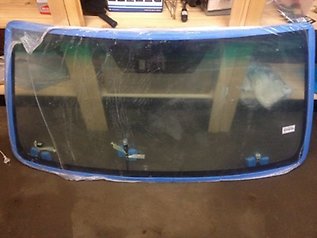 Лобовое стекло на Lexus LS 600 HL 