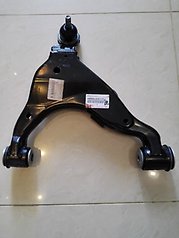 4806860050 Toyota braço oscilante inferior direito de suspensão dianteira