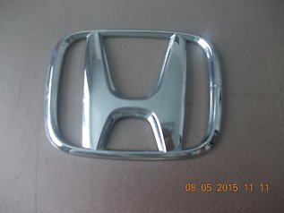 Эмблема крышки багажника (фирменный значок) на Honda Accord VIII 