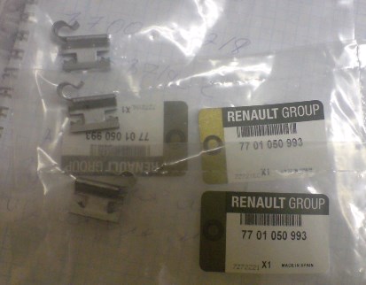Кронштейн крепления защиты двигателя на Renault Trafic II 
