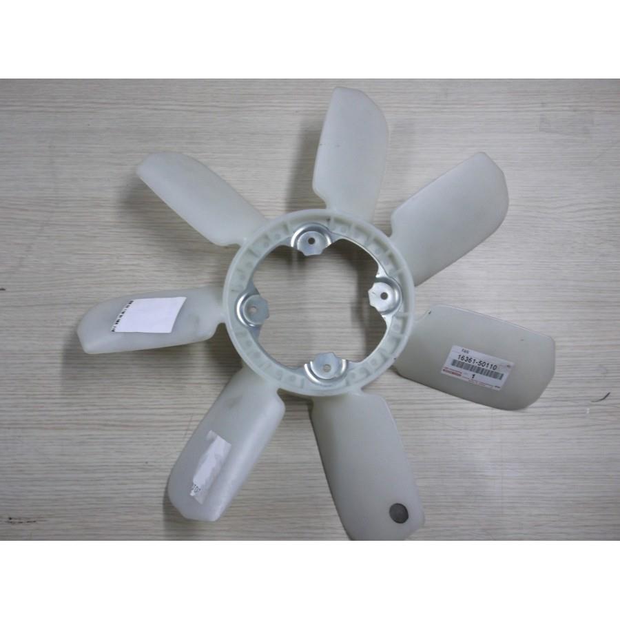 Вентилятор (крыльчатка) радиатора охлаждения на Toyota Tundra 