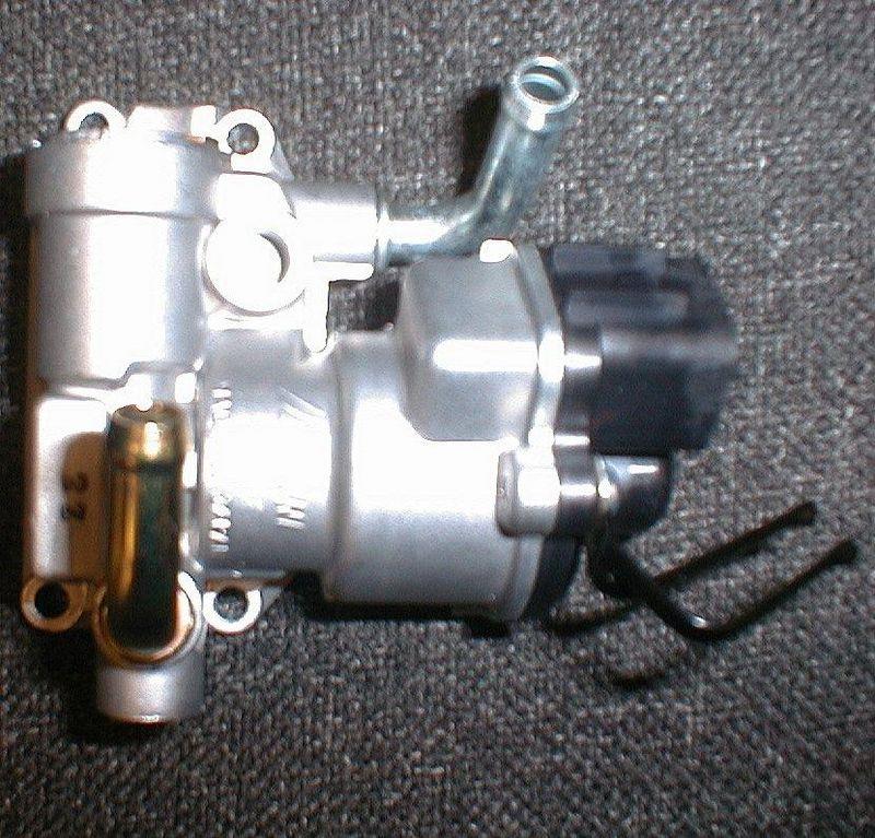 MD614921 Mitsubishi клапан (регулятор холостого хода)