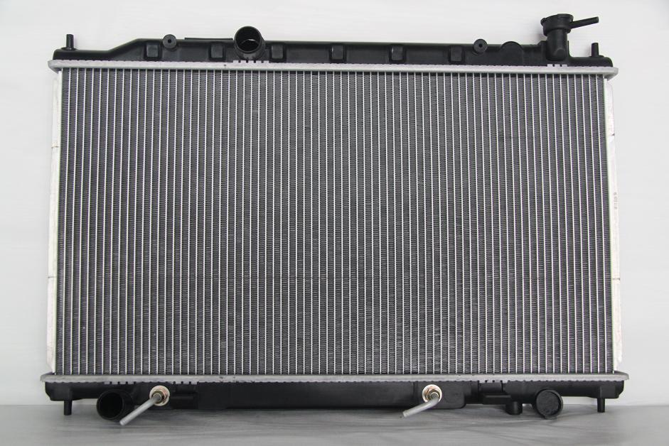 214609W60A Nissan/Infiniti Радиатор основной
