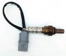Sonda lambda, sensor direito de oxigênio até o catalisador para KIA Magentis (MG)
