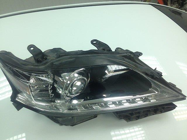 Luz direita para Lexus RX (GGL15, GYL15)