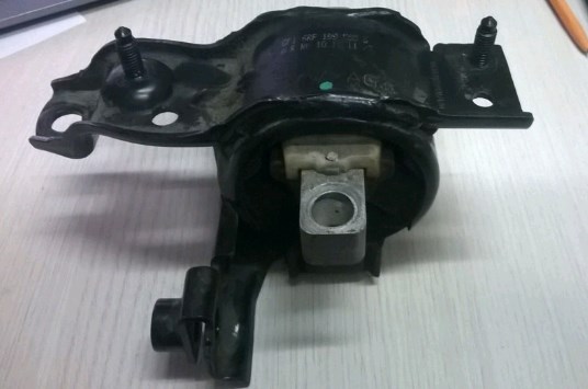 6RF199555F VAG coxim (suporte esquerdo de motor)