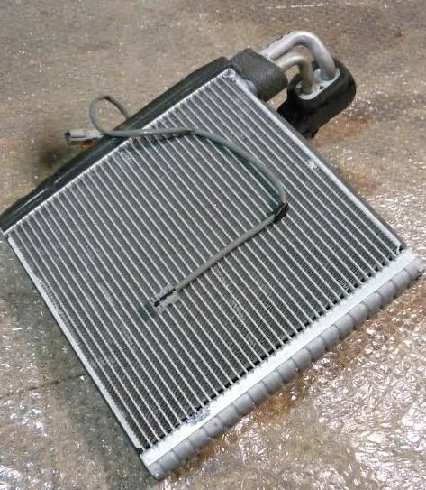 Радиатор печки (отопителя) на Honda Accord V 