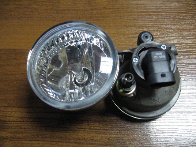 Фара противотуманная правая 84501SC020 Subaru