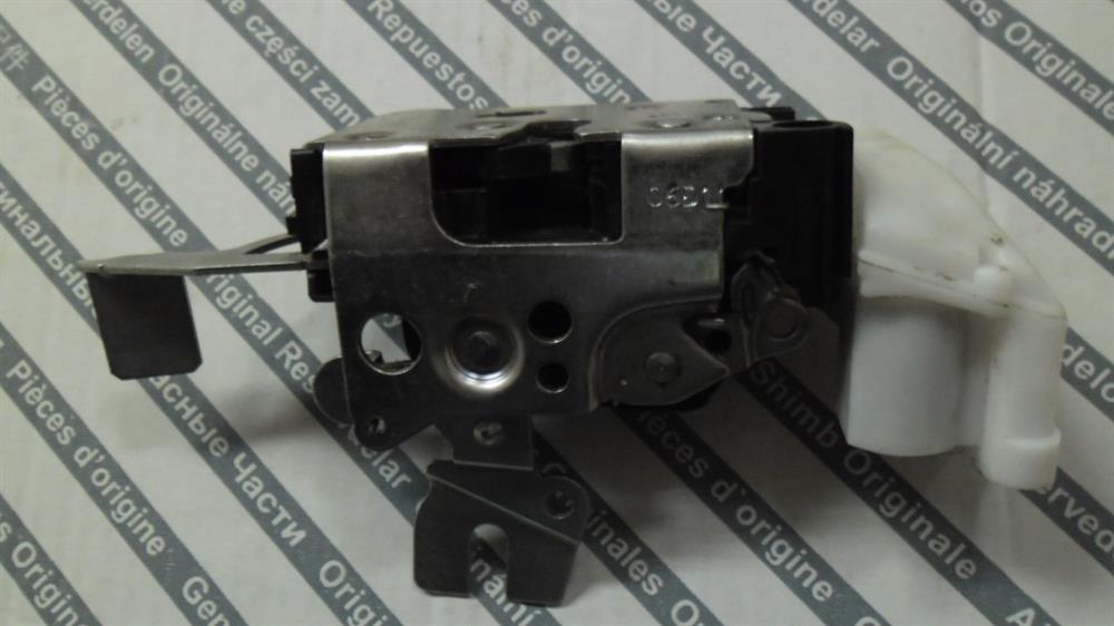 1339731080 Fiat/Alfa/Lancia fecho da porta traseira direita batente