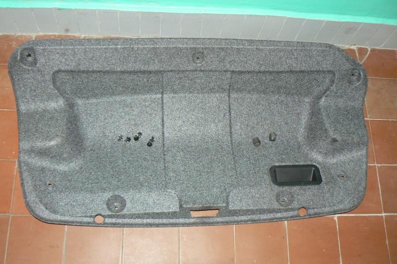 Обшивка (облицовка) крышки багажника (двери 3/5-й задней) на Mitsubishi Lancer X SPORTBACK 
