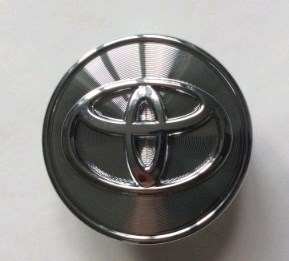 Колпак колесного диска на Toyota Camry HYBRID 