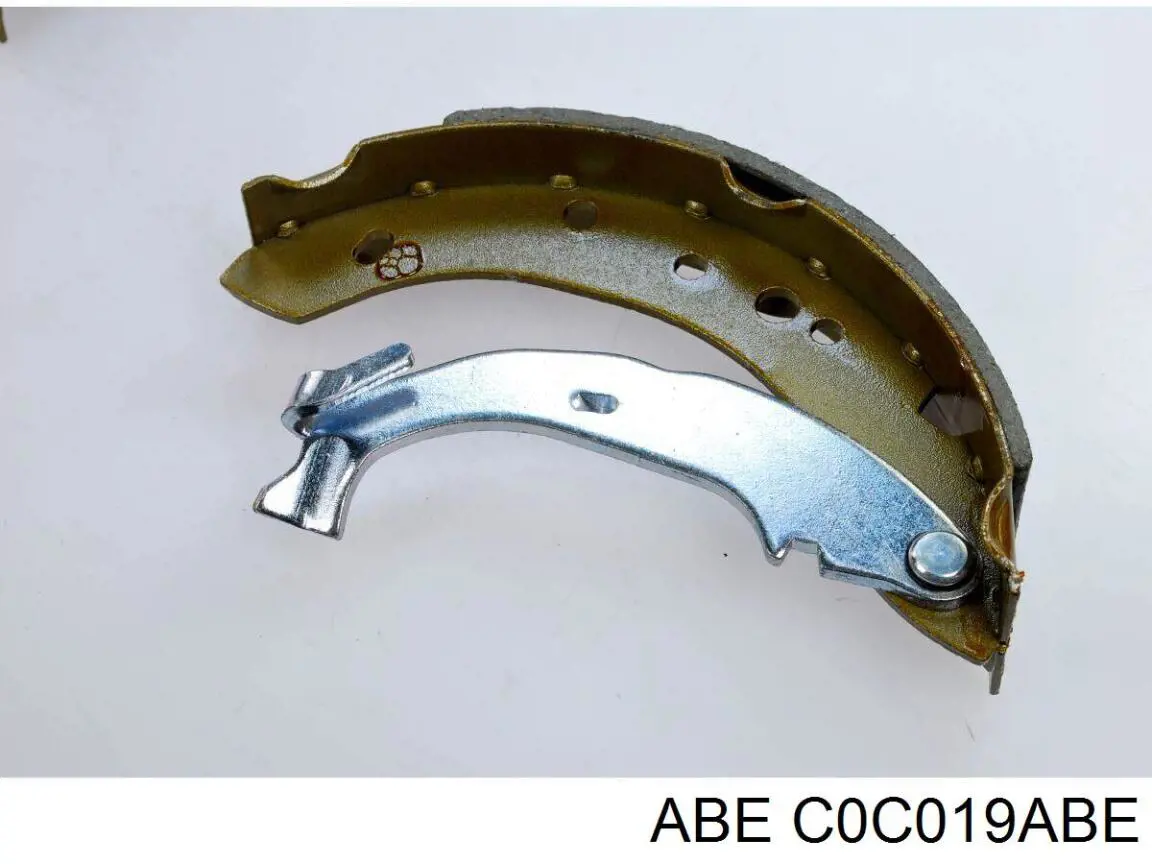 C0C019ABE ABE Барабанные тормозные колодки