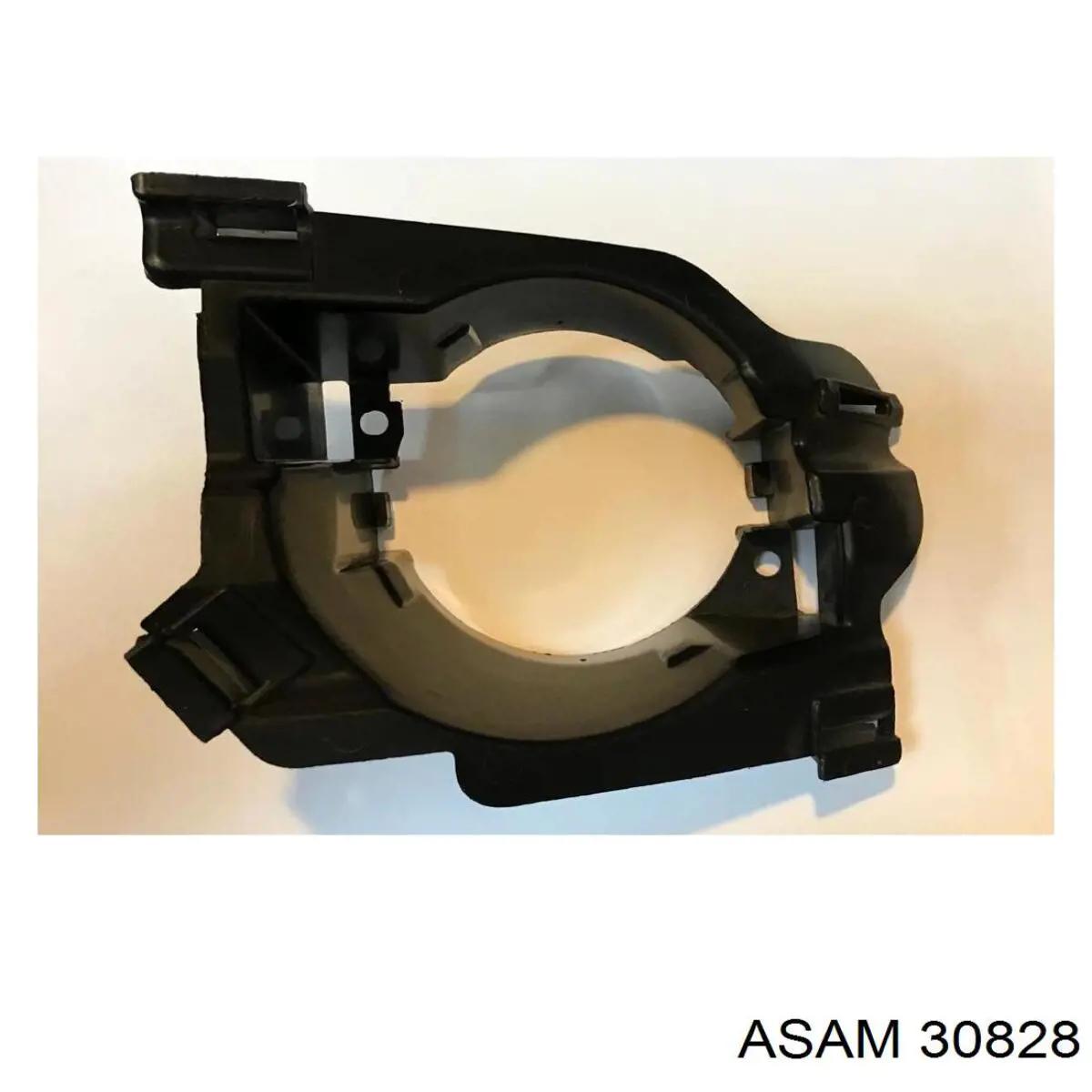 Заглушка (решетка) противотуманных фар бампера переднего правая Asam 30828