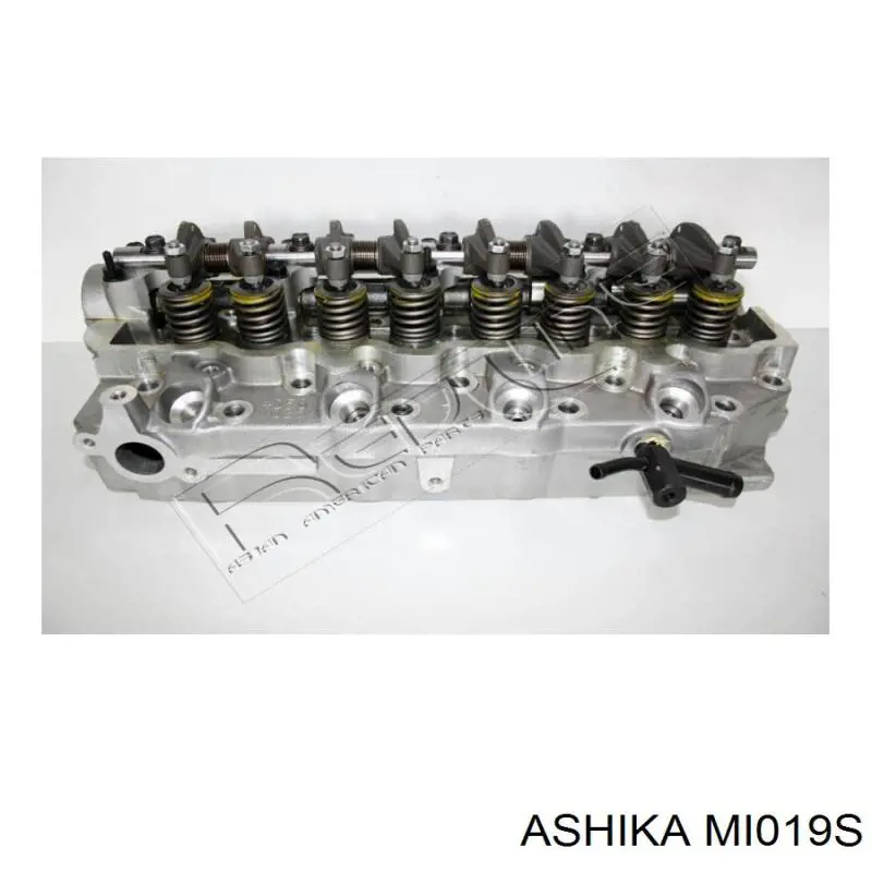 Головка блока цилиндров MD303750 Hyundai/Kia