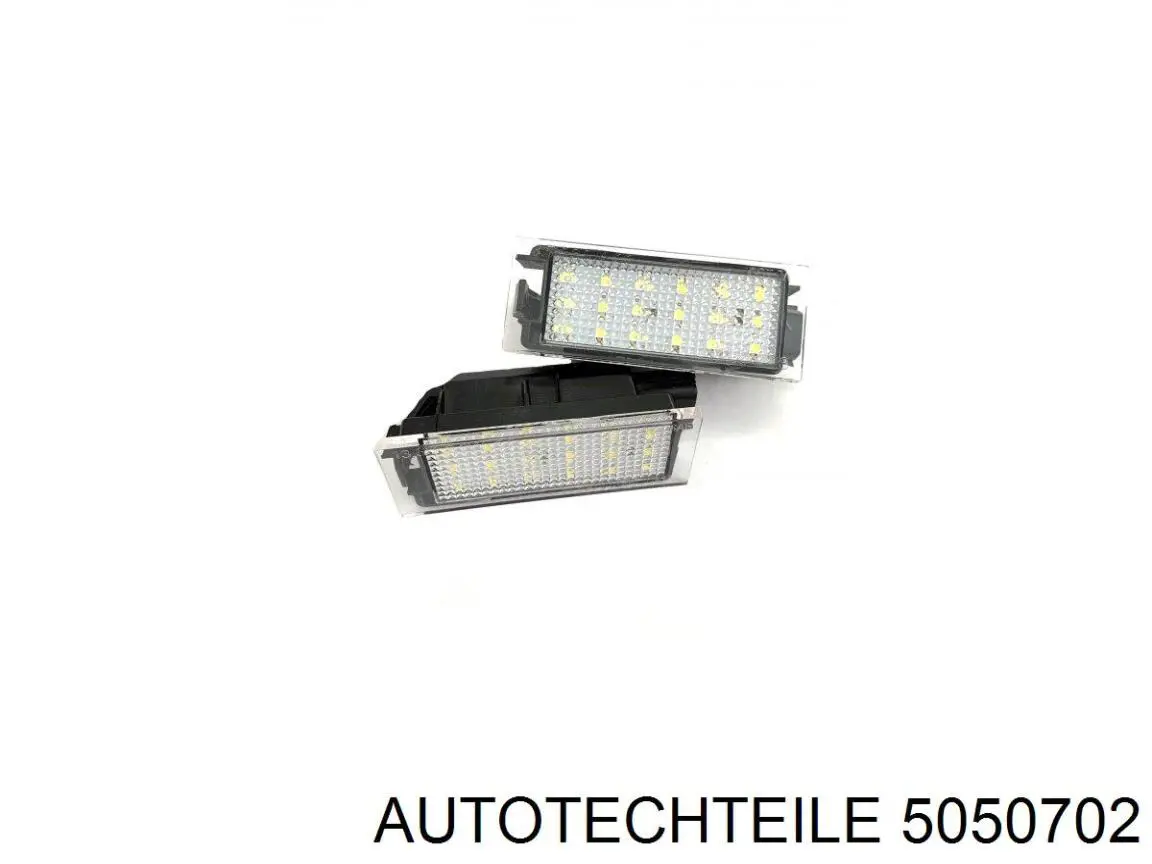 5050702 Autotechteile Фонарь освещения номера