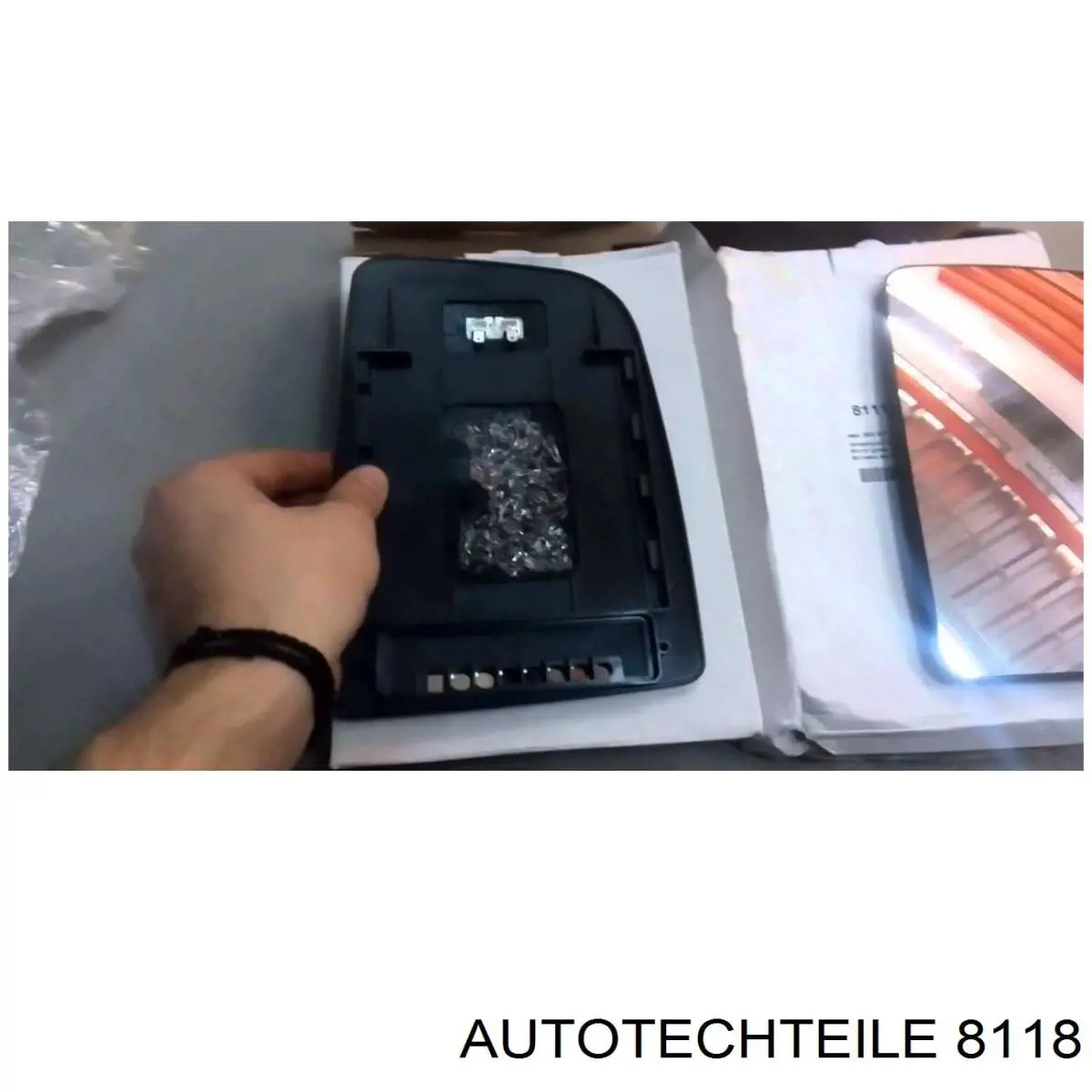 Зеркальный элемент водительского зеркала Autotechteile 8118 цена, от 12.62 USD