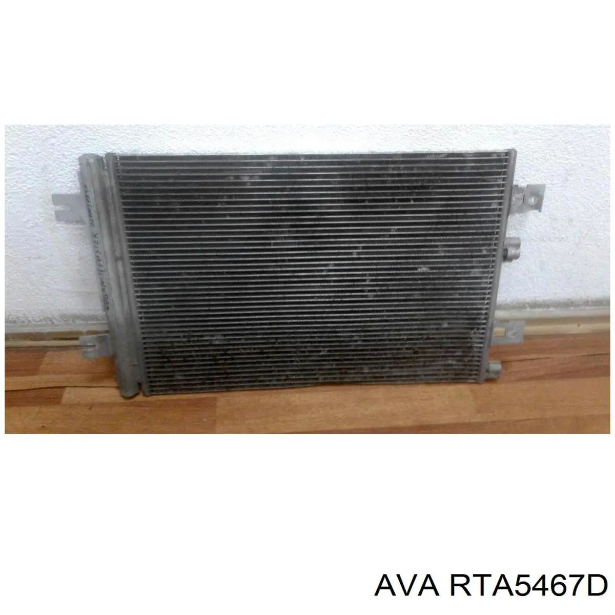 Радиатор кондиционера RTA5467D AVA