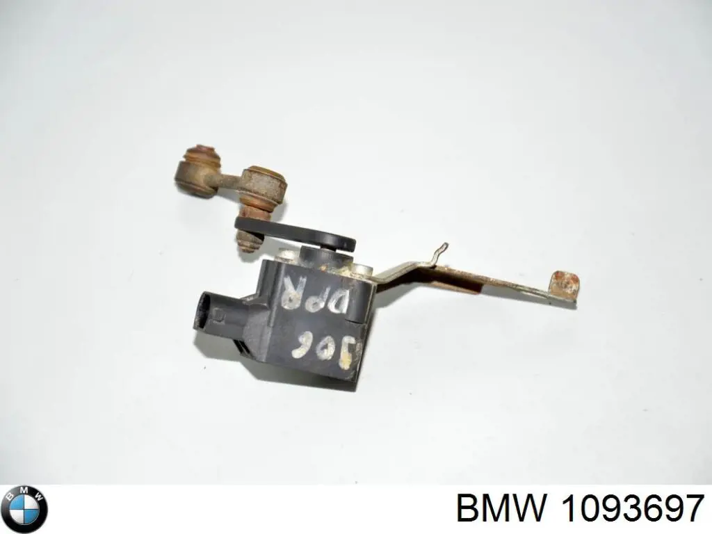 Датчик уровня положения кузова передний правый BMW 1093697 цена, от 56.48 USD