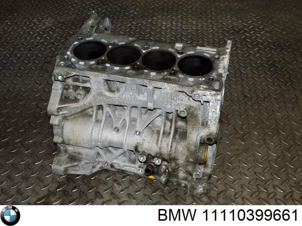 11110399661 BMW блок цилиндров двигателя