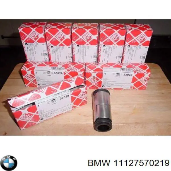 11127570219 BMW Стакан свечи зажигания