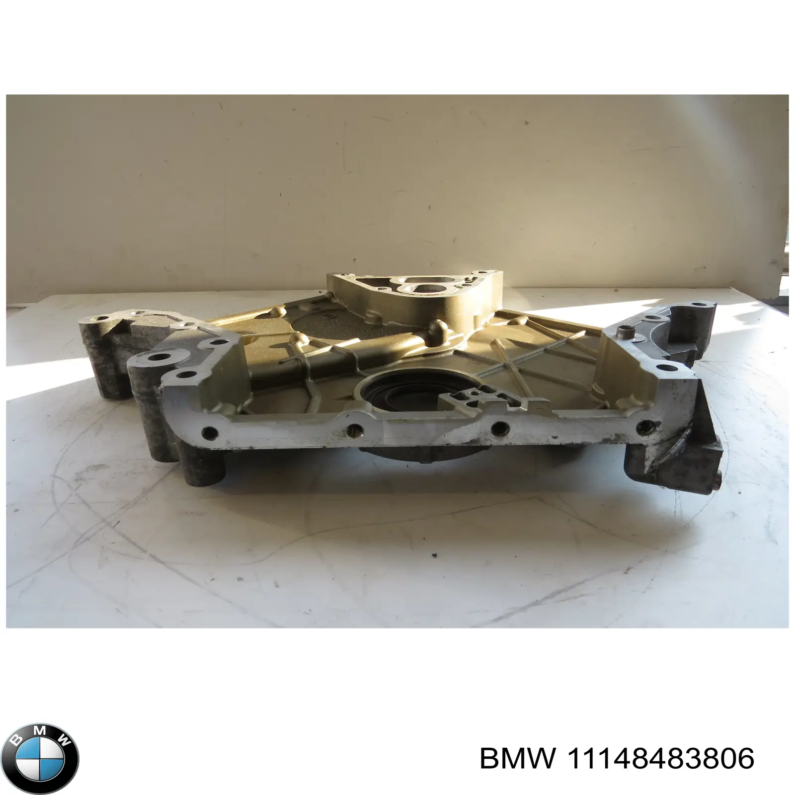Крышка мотора передняя BMW 11148483806