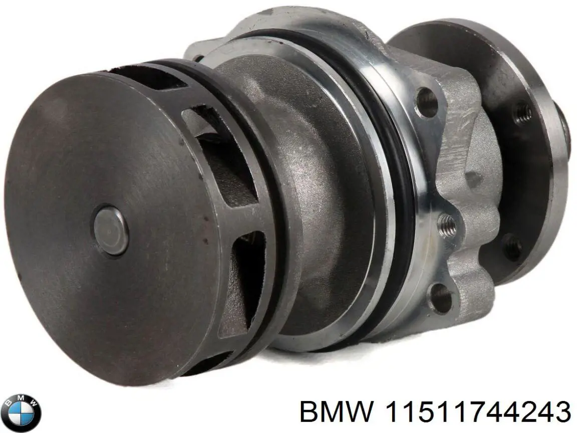 11511744243 BMW Насос водяной