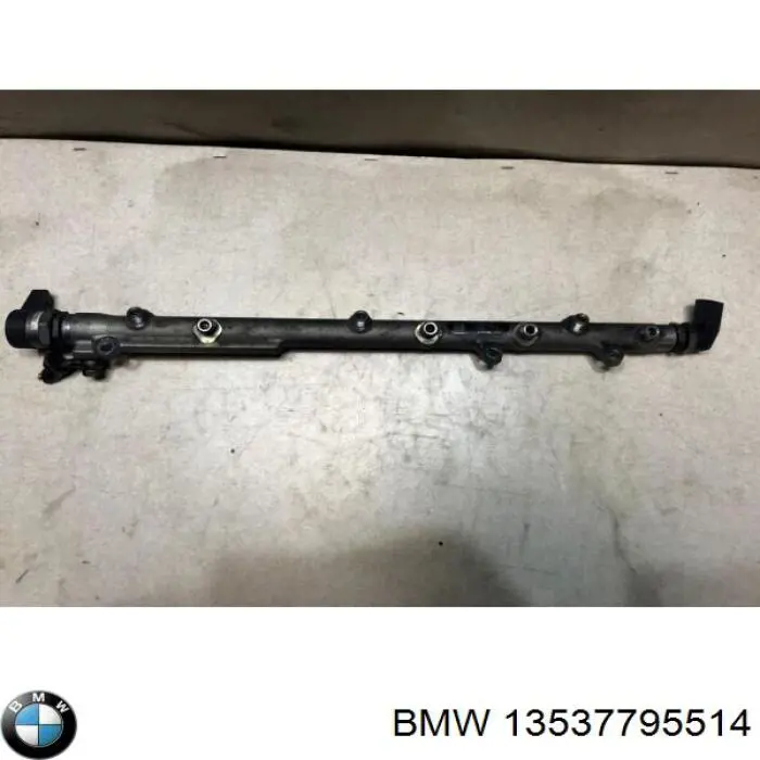 Рампа форсунок системы впрыска топлива BMW 13537795514
