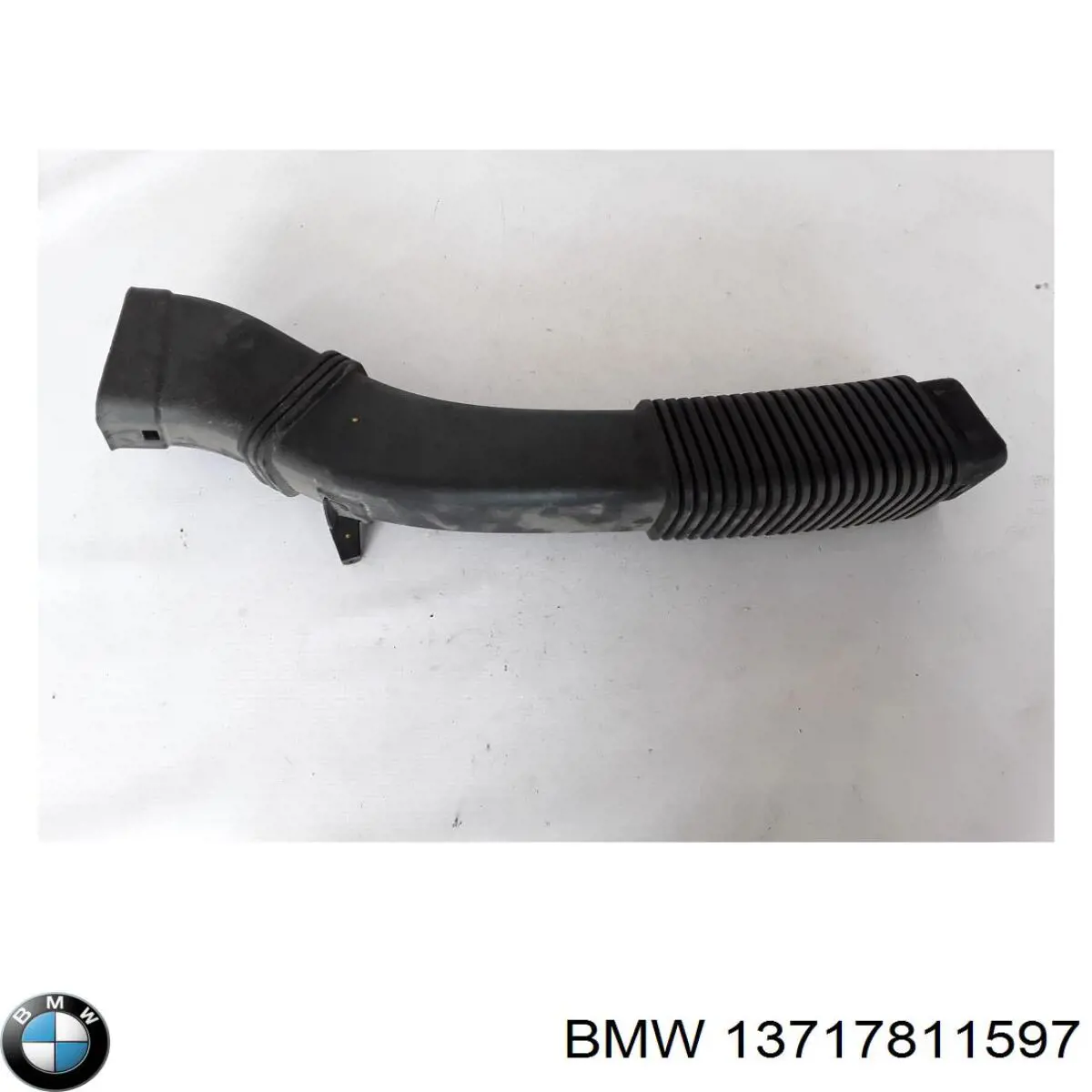 Патрубок воздушный, вход воздушного фильтра BMW 13717811597