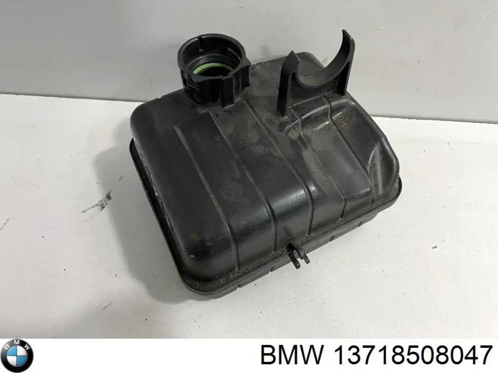 Купить 13718508047 BMW 