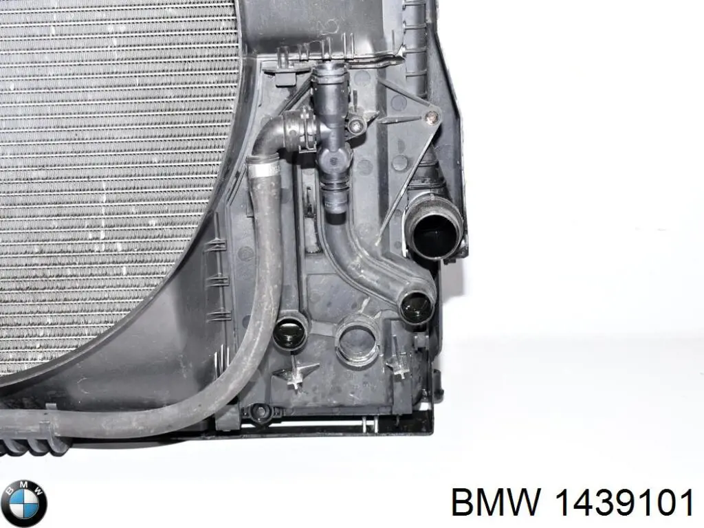 Радиатор 1439101 BMW