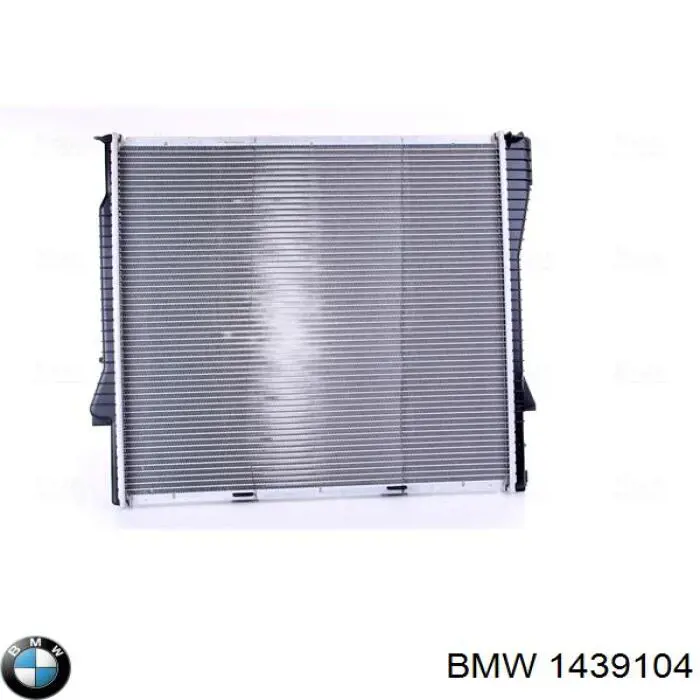 1439104 BMW радиатор