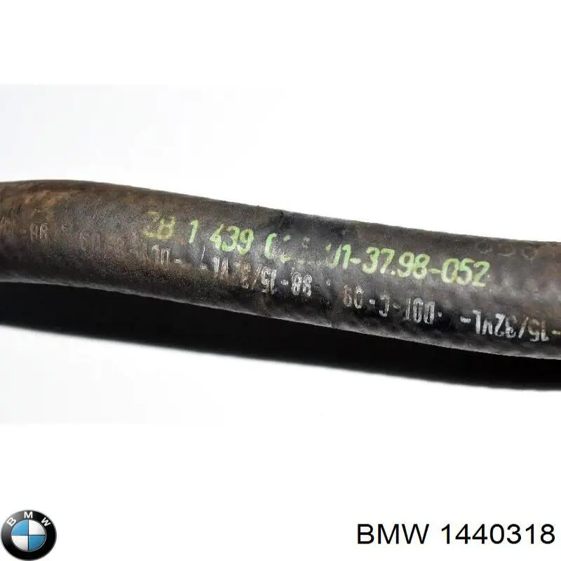 Патрубок вентиляции картера, маслоотделителя BMW 1440318 цена, от 29.14 USD