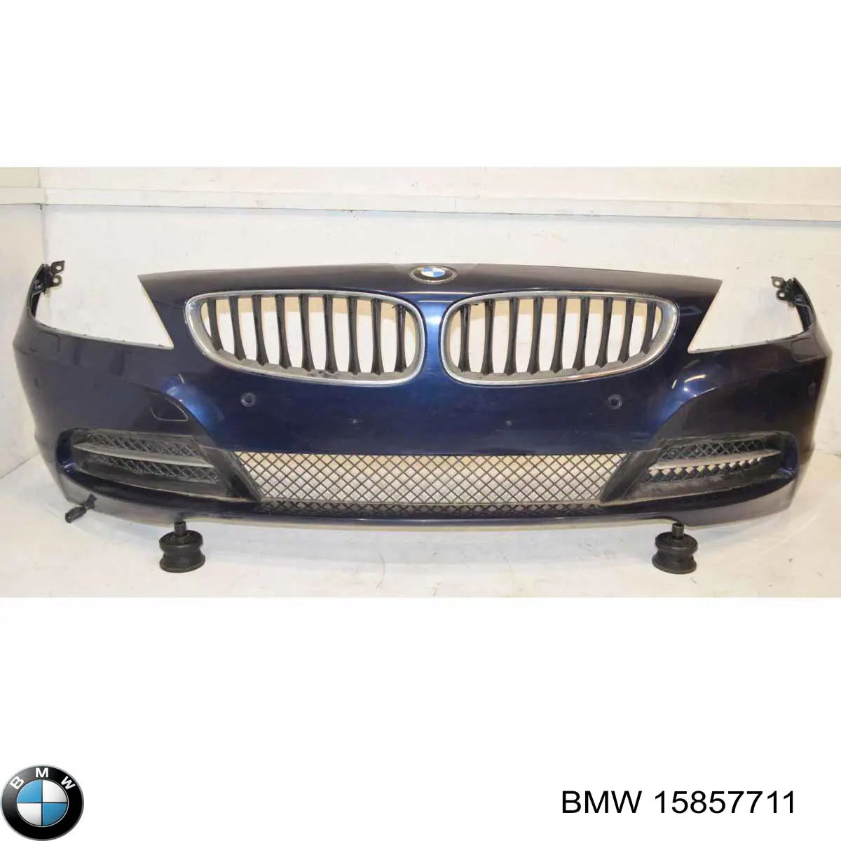 15857711 BMW Задний бампер