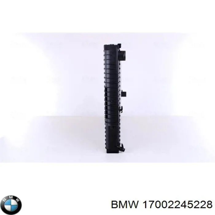 17002245228 BMW радиатор