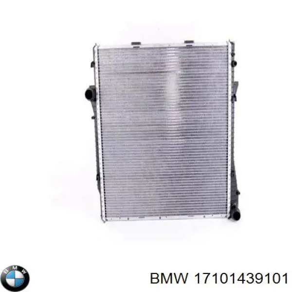 Радиатор охлаждения двигателя BMW 17101439101