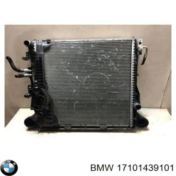 Радиатор 17101439101 BMW