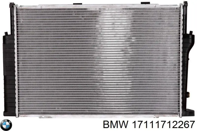 Радиатор 17111712267 BMW
